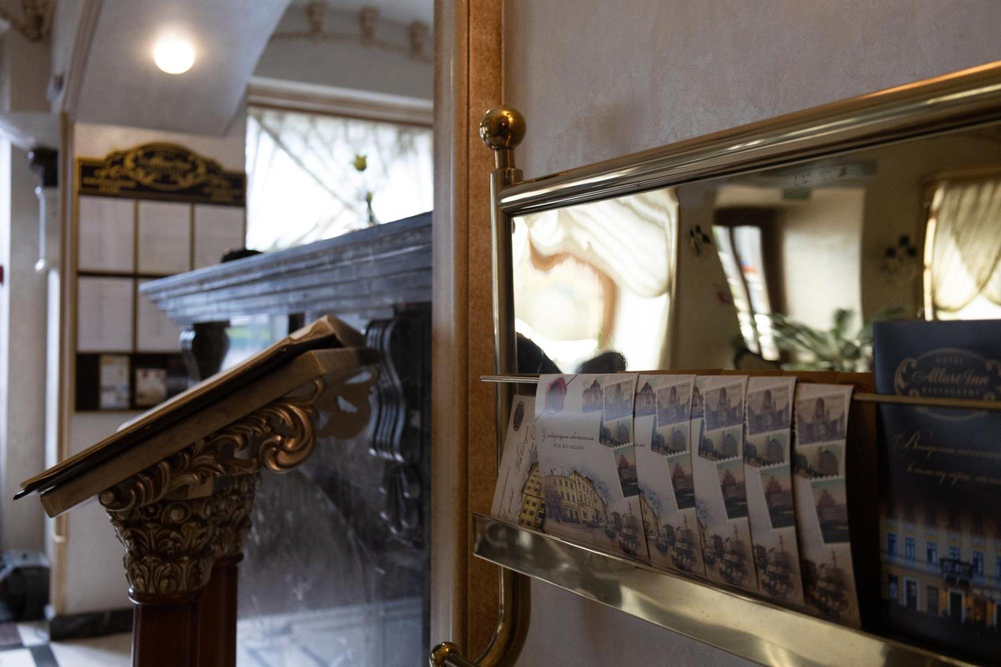 Allureinn Hotel And Spa Chernivtsi Ngoại thất bức ảnh