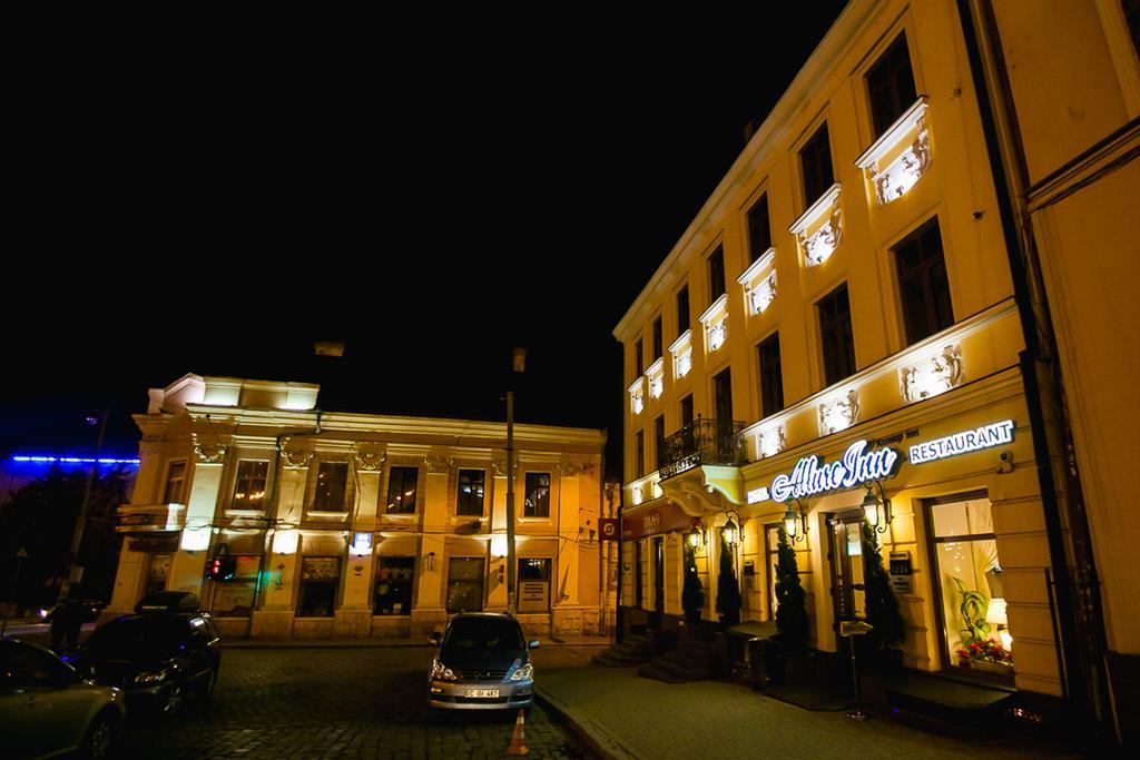 Allureinn Hotel And Spa Chernivtsi Ngoại thất bức ảnh